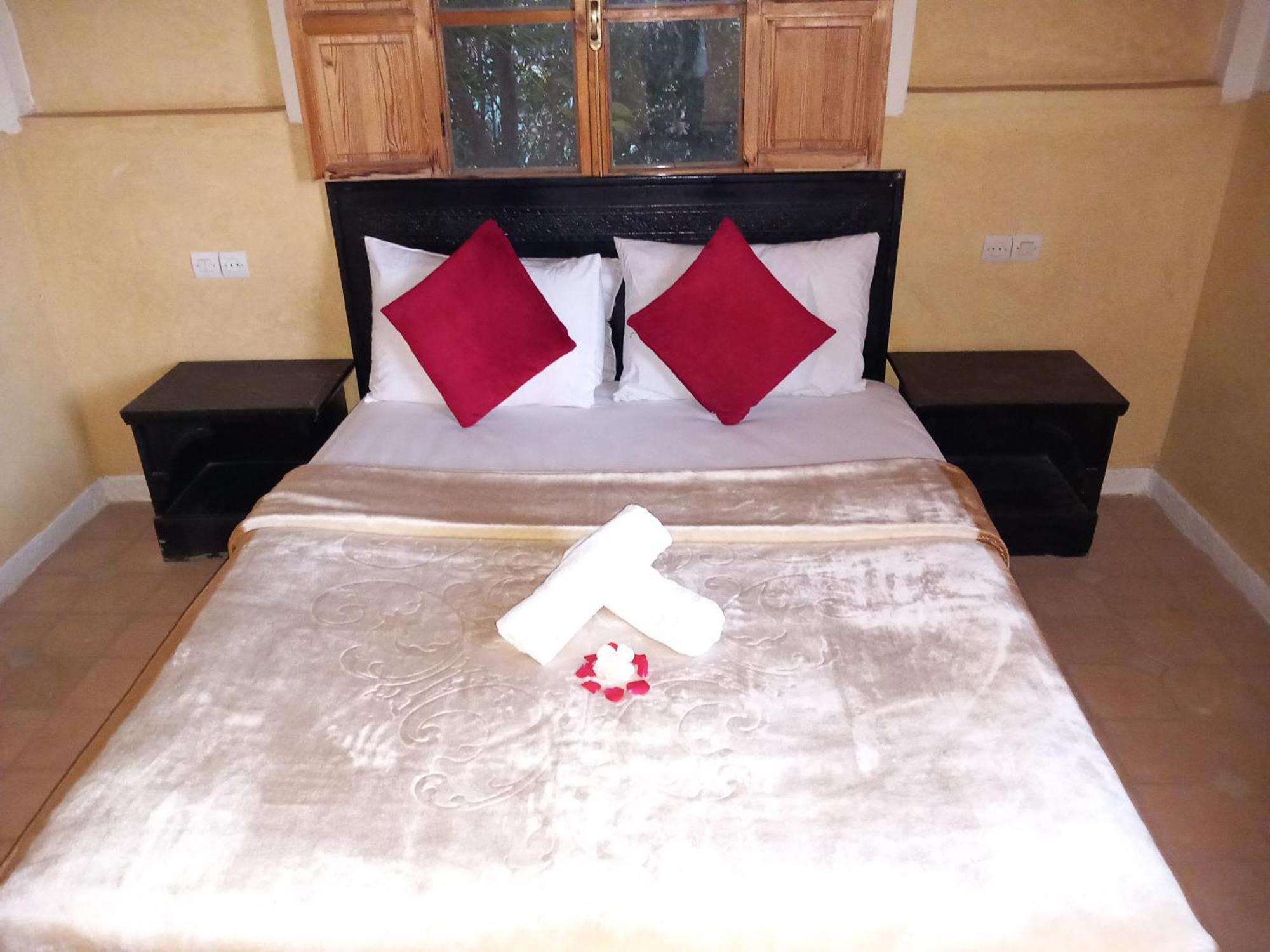 Hotel Latifa House Sbiti Exterior foto