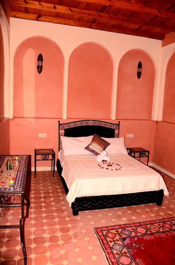 Hotel Latifa House Sbiti Exterior foto