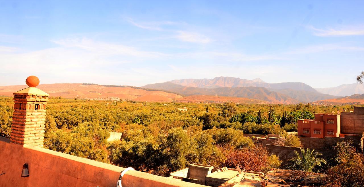 Hotel Latifa House Sbiti Exterior foto
