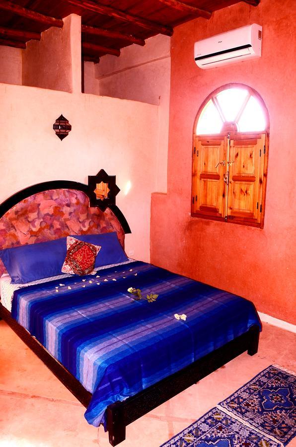 Hotel Latifa House Sbiti Exterior foto