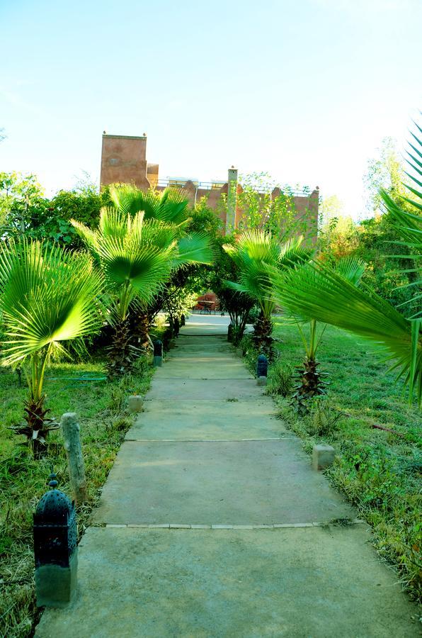 Hotel Latifa House Sbiti Exterior foto
