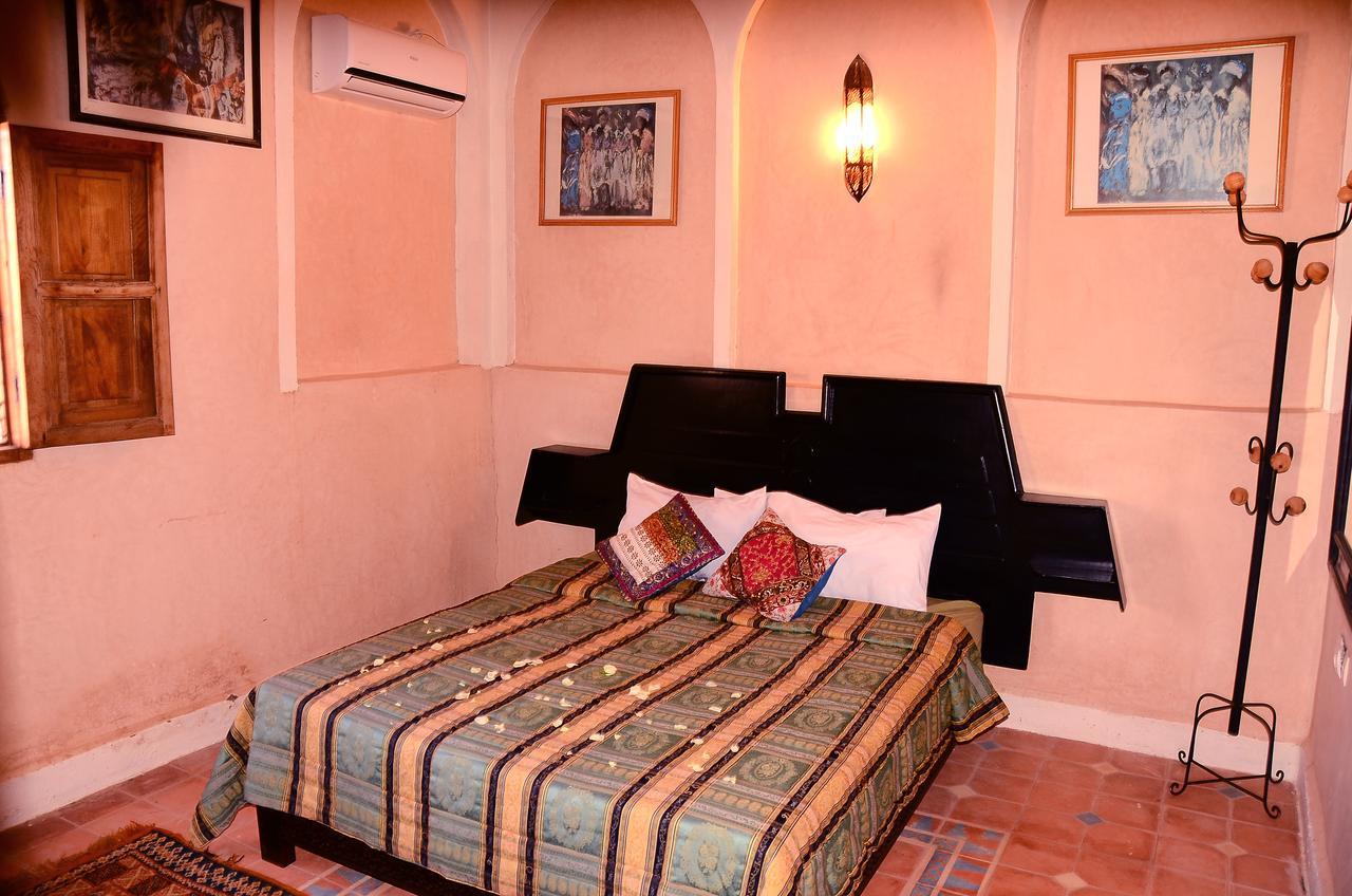 Hotel Latifa House Sbiti Exterior foto