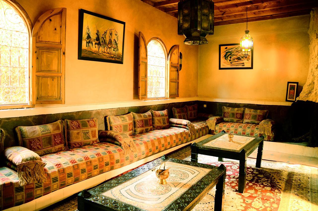 Hotel Latifa House Sbiti Exterior foto
