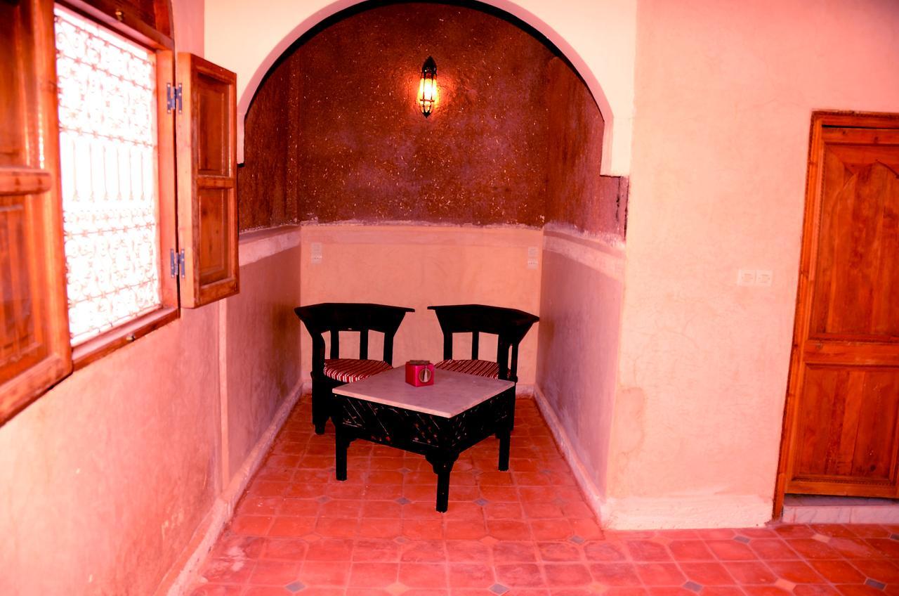 Hotel Latifa House Sbiti Exterior foto