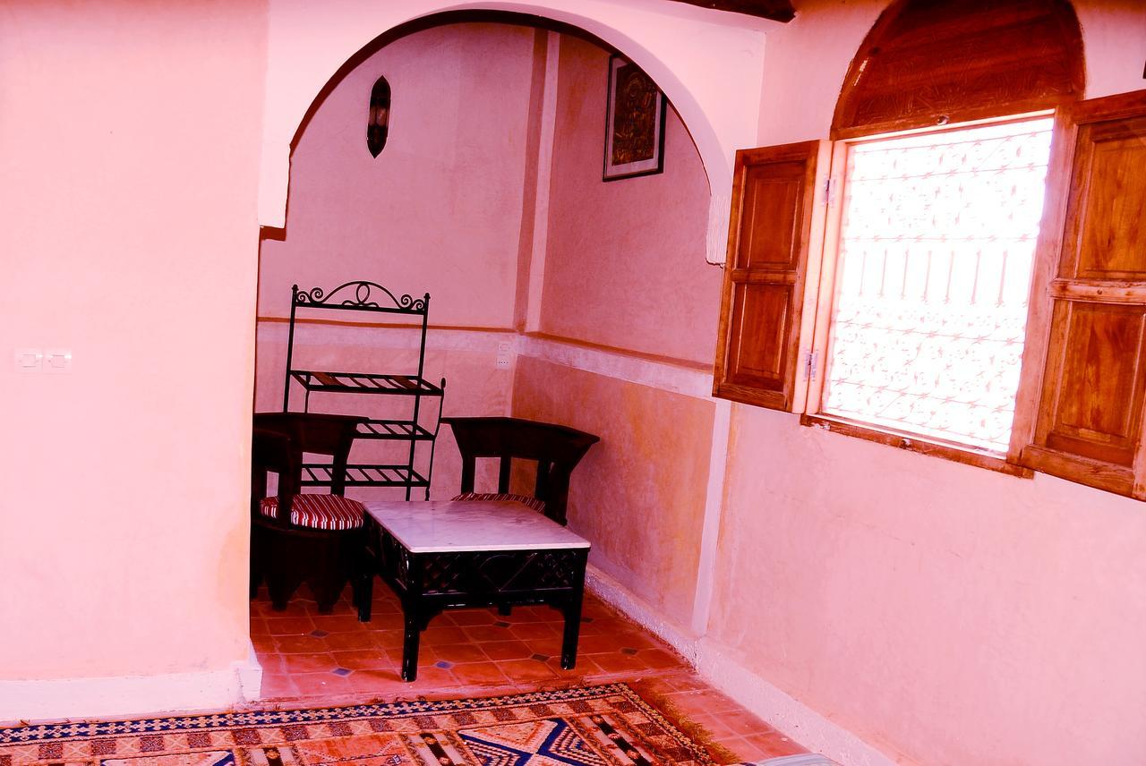 Hotel Latifa House Sbiti Exterior foto
