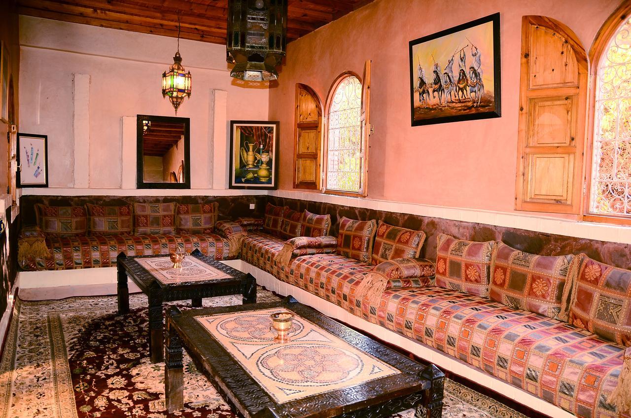 Hotel Latifa House Sbiti Exterior foto